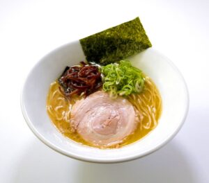秋田十和田高原桃豚 濃厚魚介豚骨ラーメン