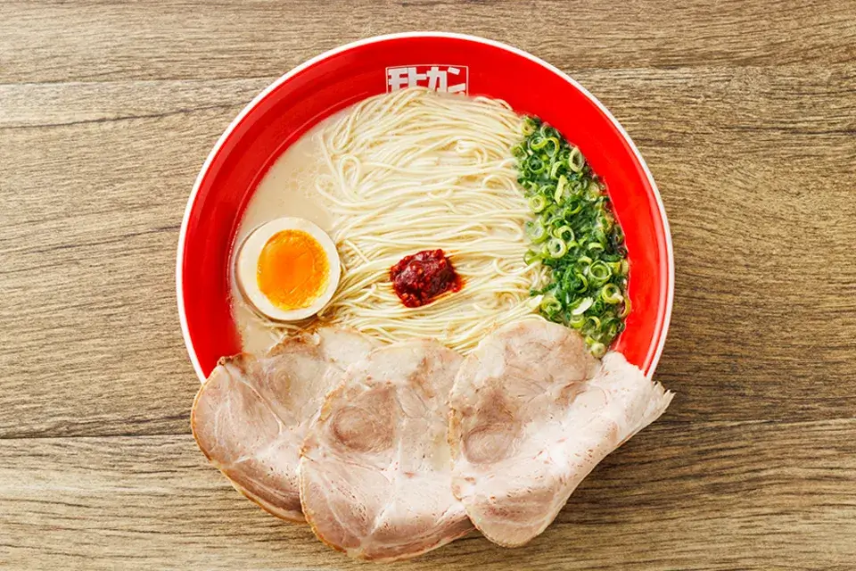 溢れチャーシュー麺