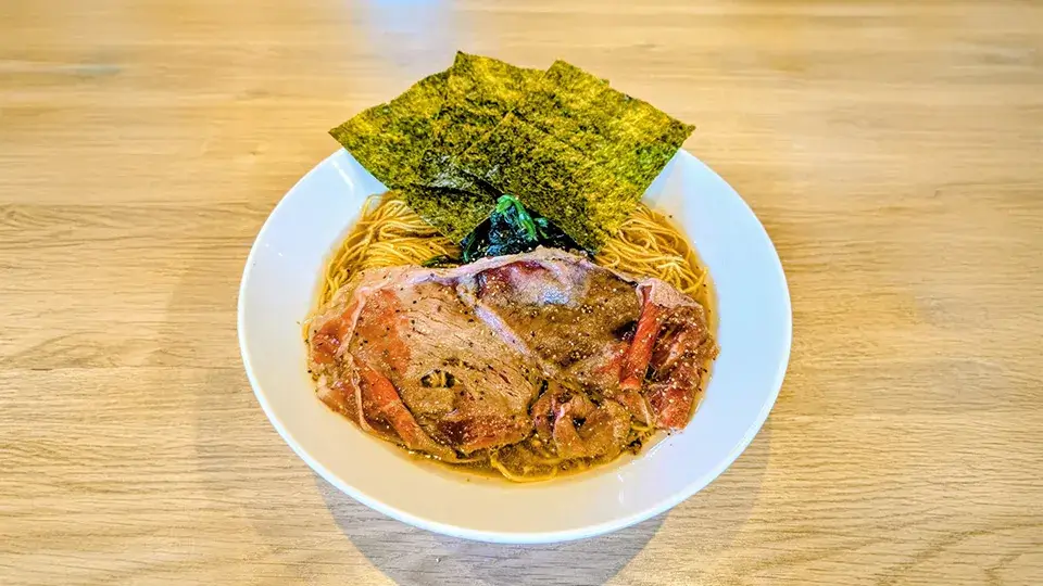 宮崎牛牛骨醤油らーめん