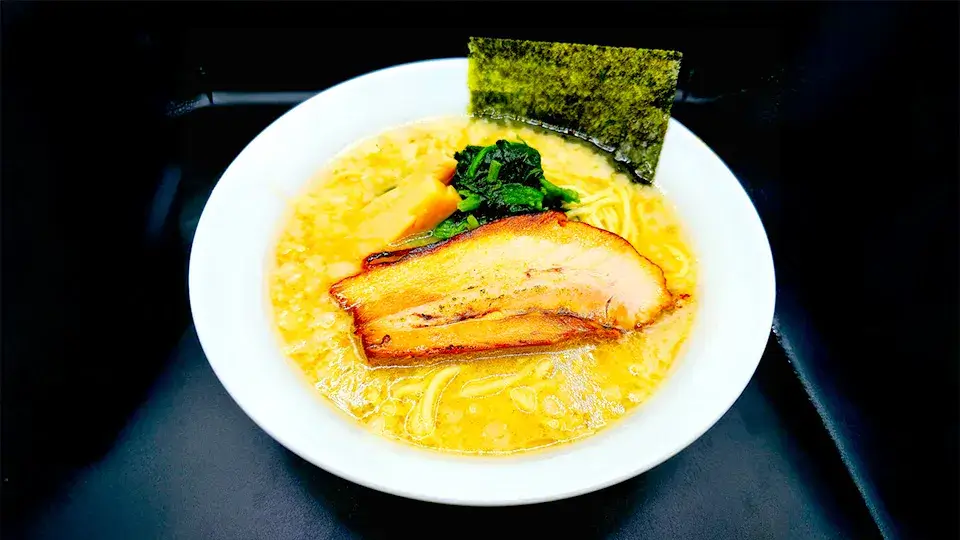 黒豚背脂醤油ラーメン