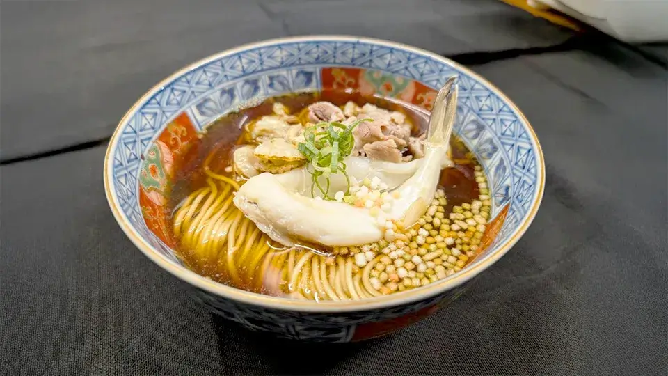 帆立とふぐの極み醤油ラーメン